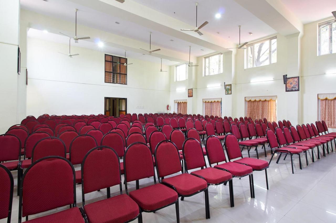 Sree Gokulam Sabari Hotel Chavakkad Luaran gambar