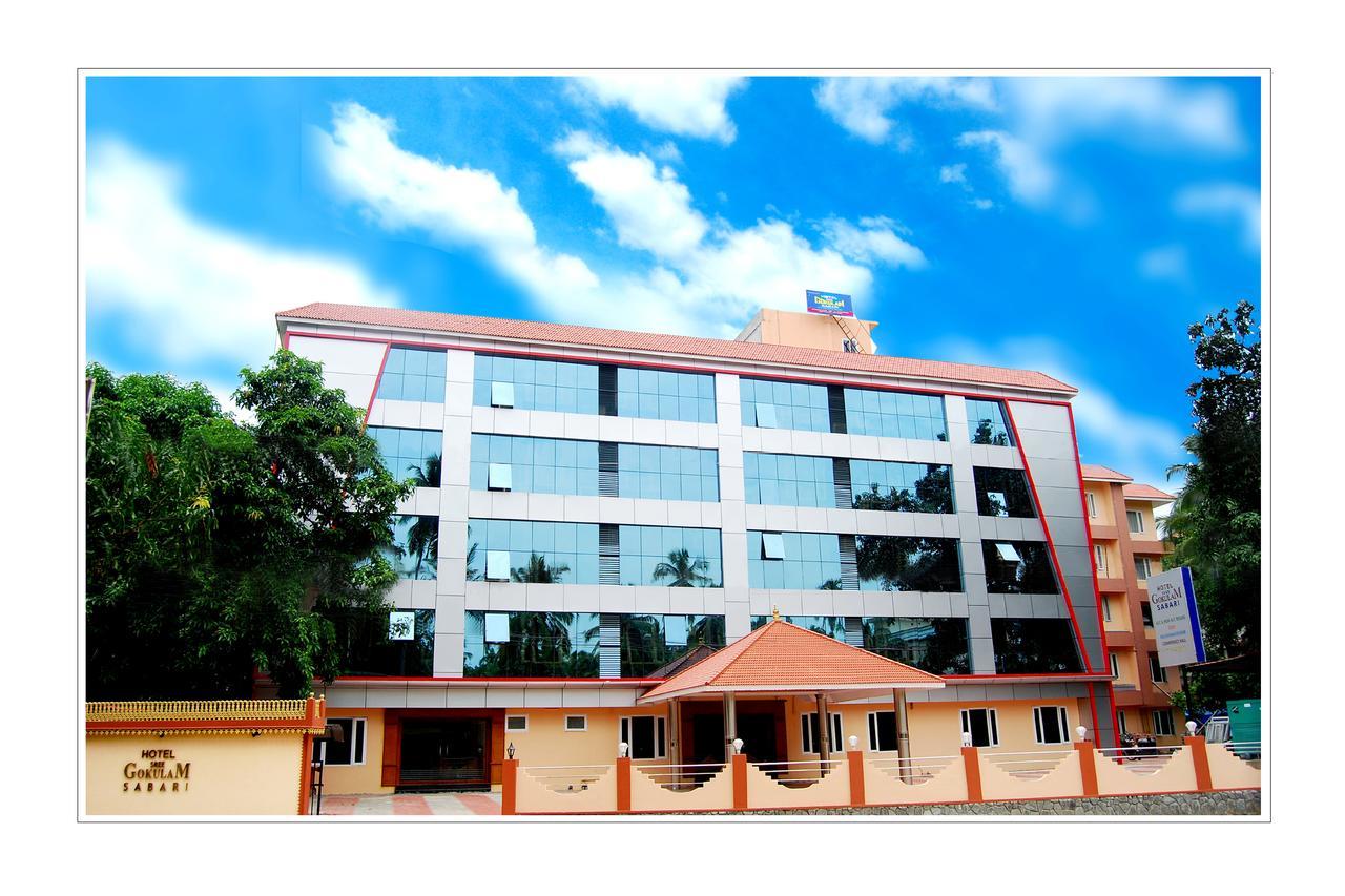 Sree Gokulam Sabari Hotel Chavakkad Luaran gambar