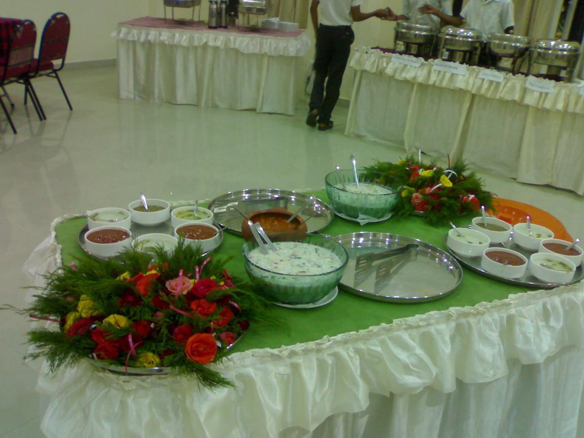 Sree Gokulam Sabari Hotel Chavakkad Luaran gambar